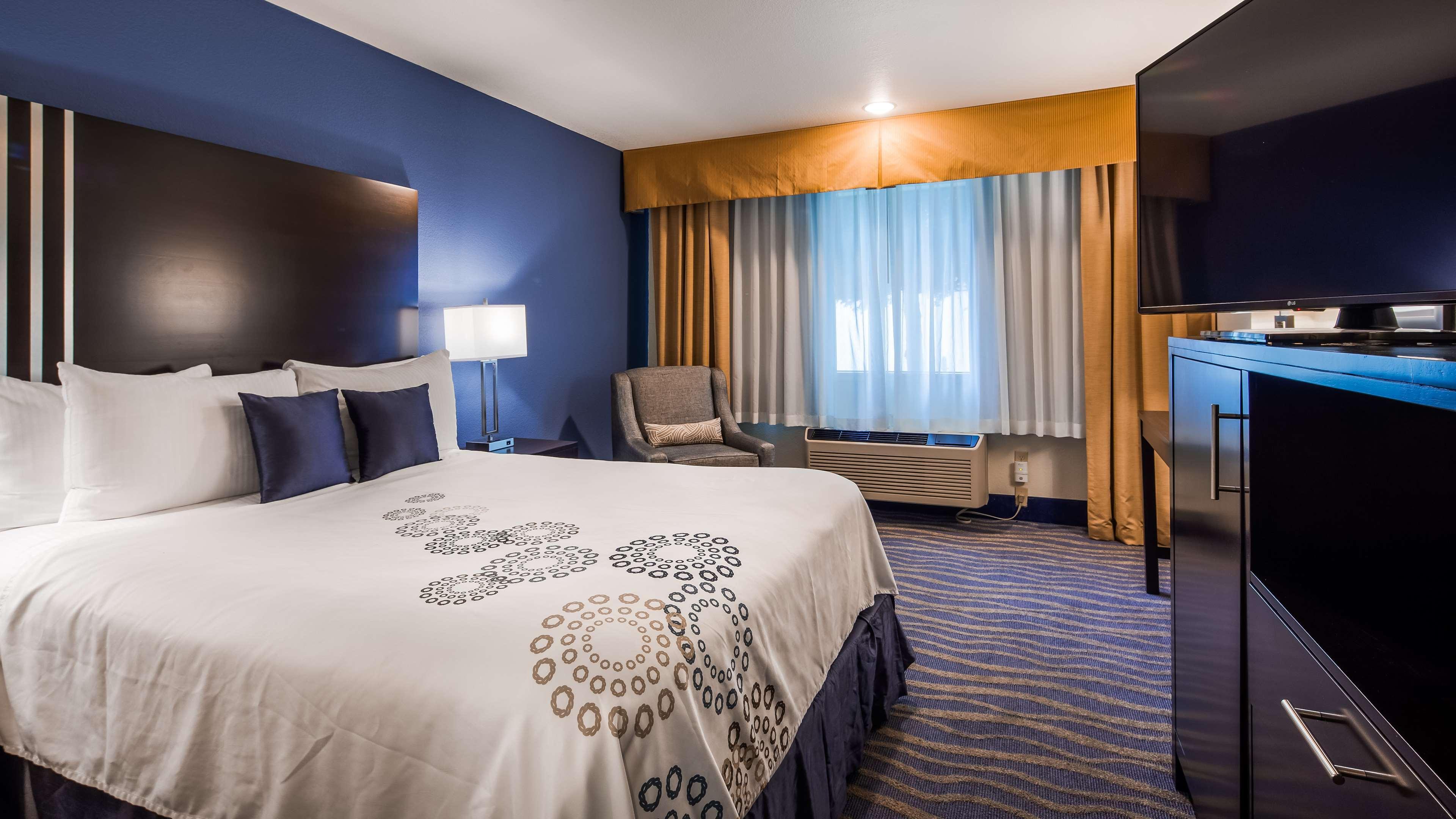Best Western Plus Edmonds Harbor Inn Zewnętrze zdjęcie