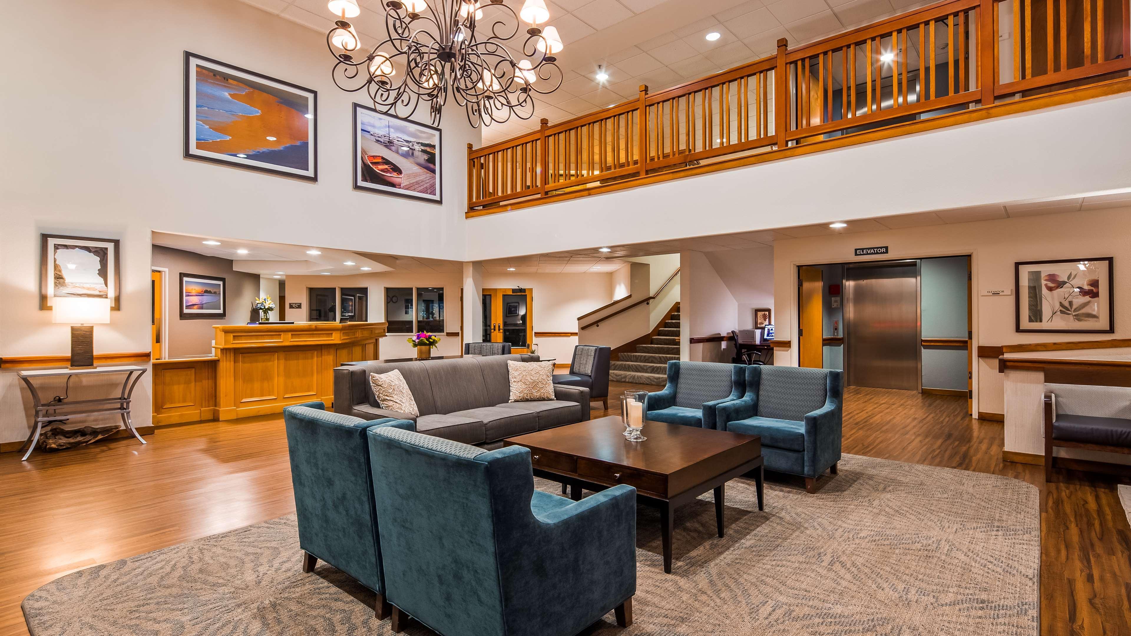 Best Western Plus Edmonds Harbor Inn Zewnętrze zdjęcie