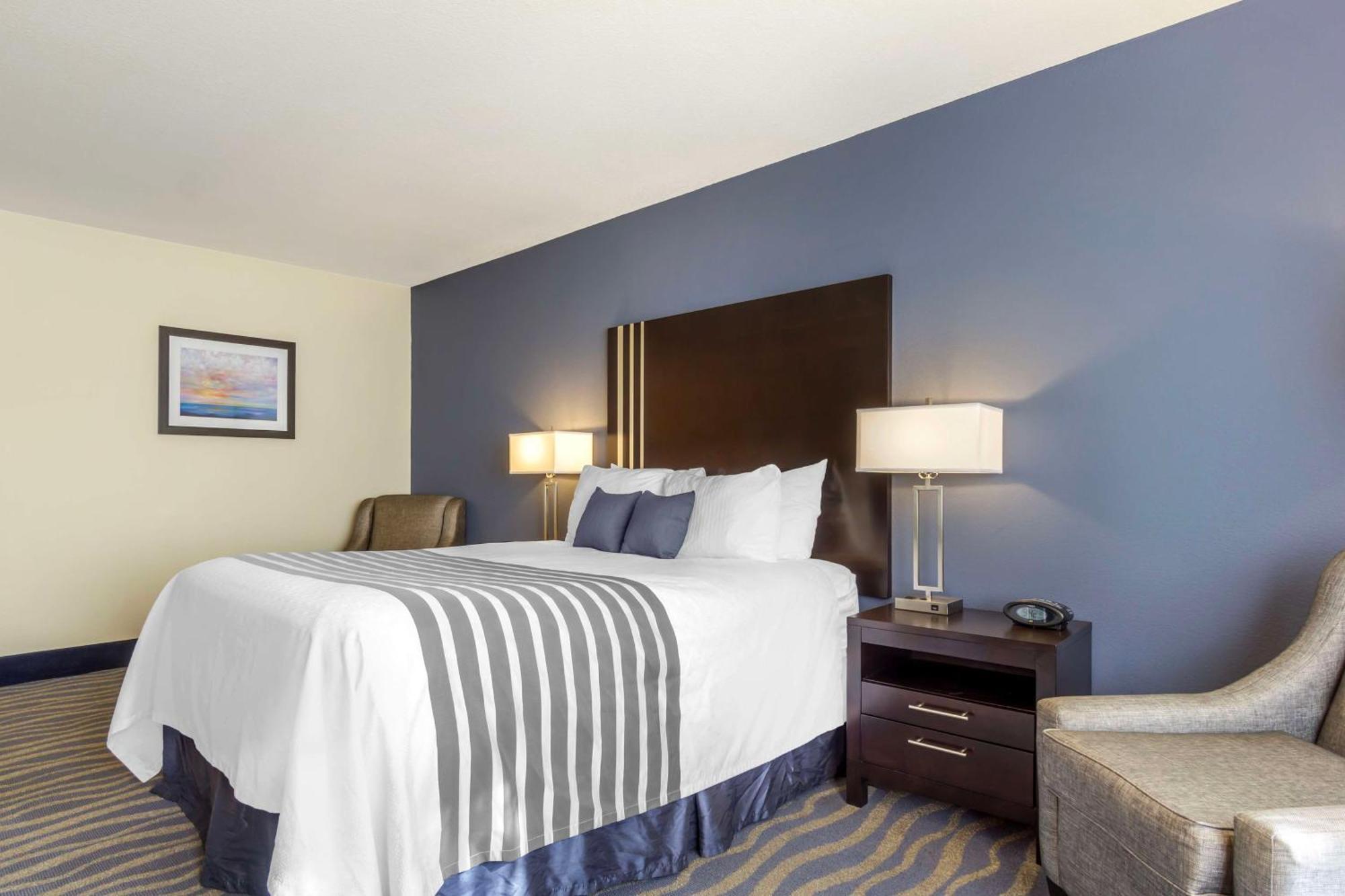 Best Western Plus Edmonds Harbor Inn Zewnętrze zdjęcie