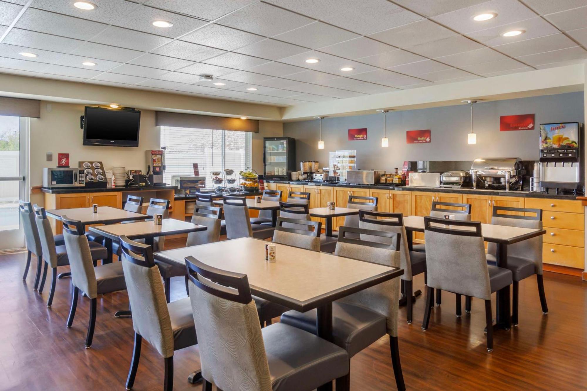 Best Western Plus Edmonds Harbor Inn Zewnętrze zdjęcie